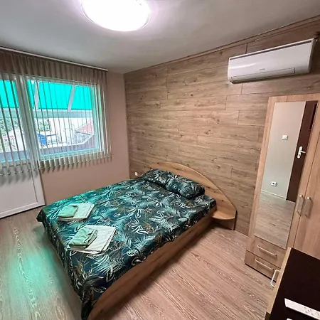 House Ana за гости ана Daire