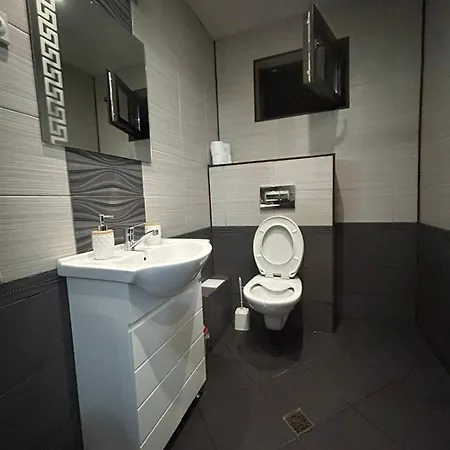 Apartment House Ana за гости ана *