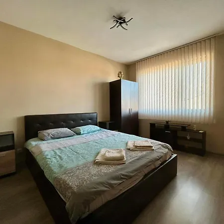 Apartment House Ana за гости ана